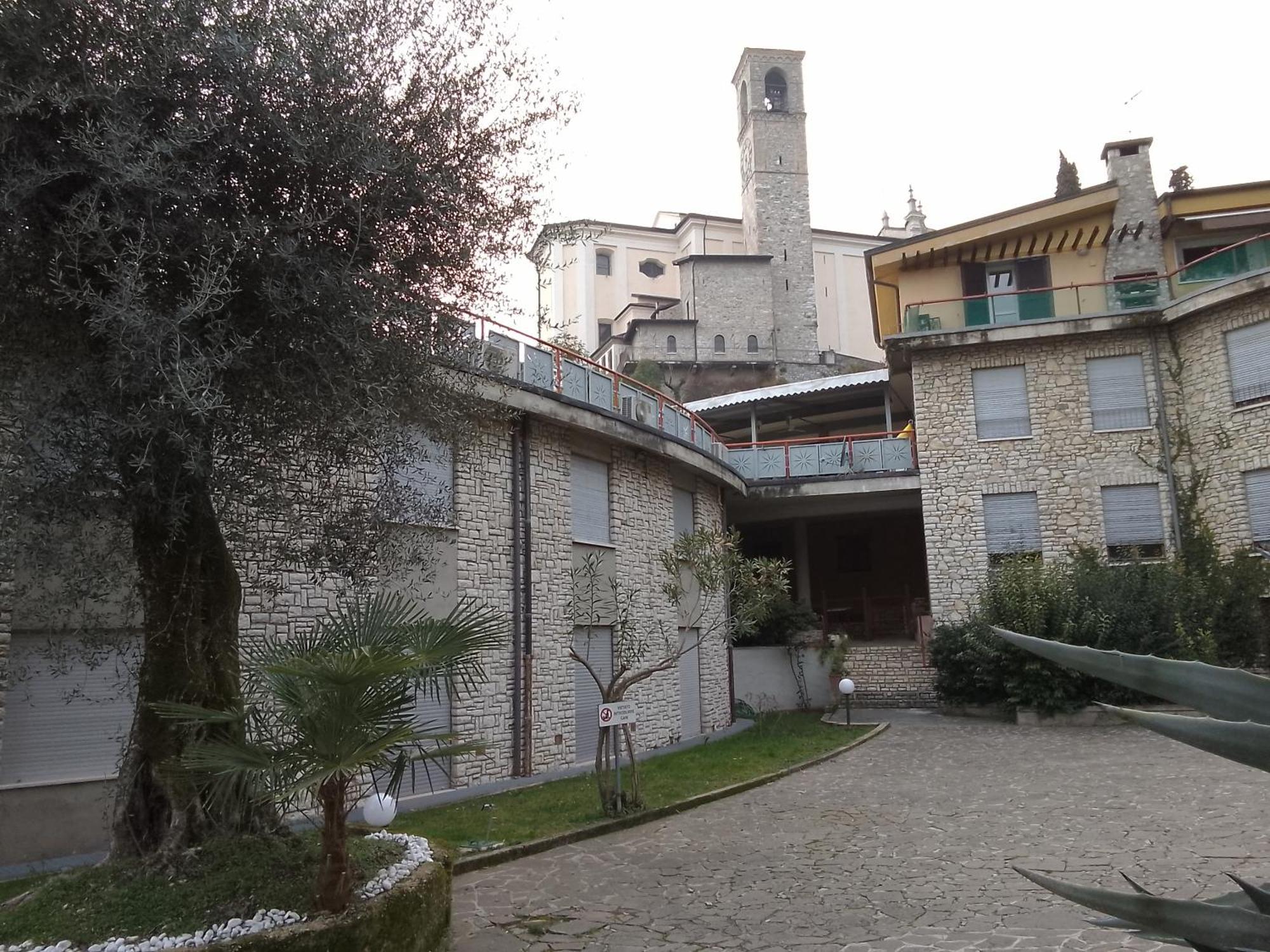 Appartamento Serena Gardone Riviera Esterno foto
